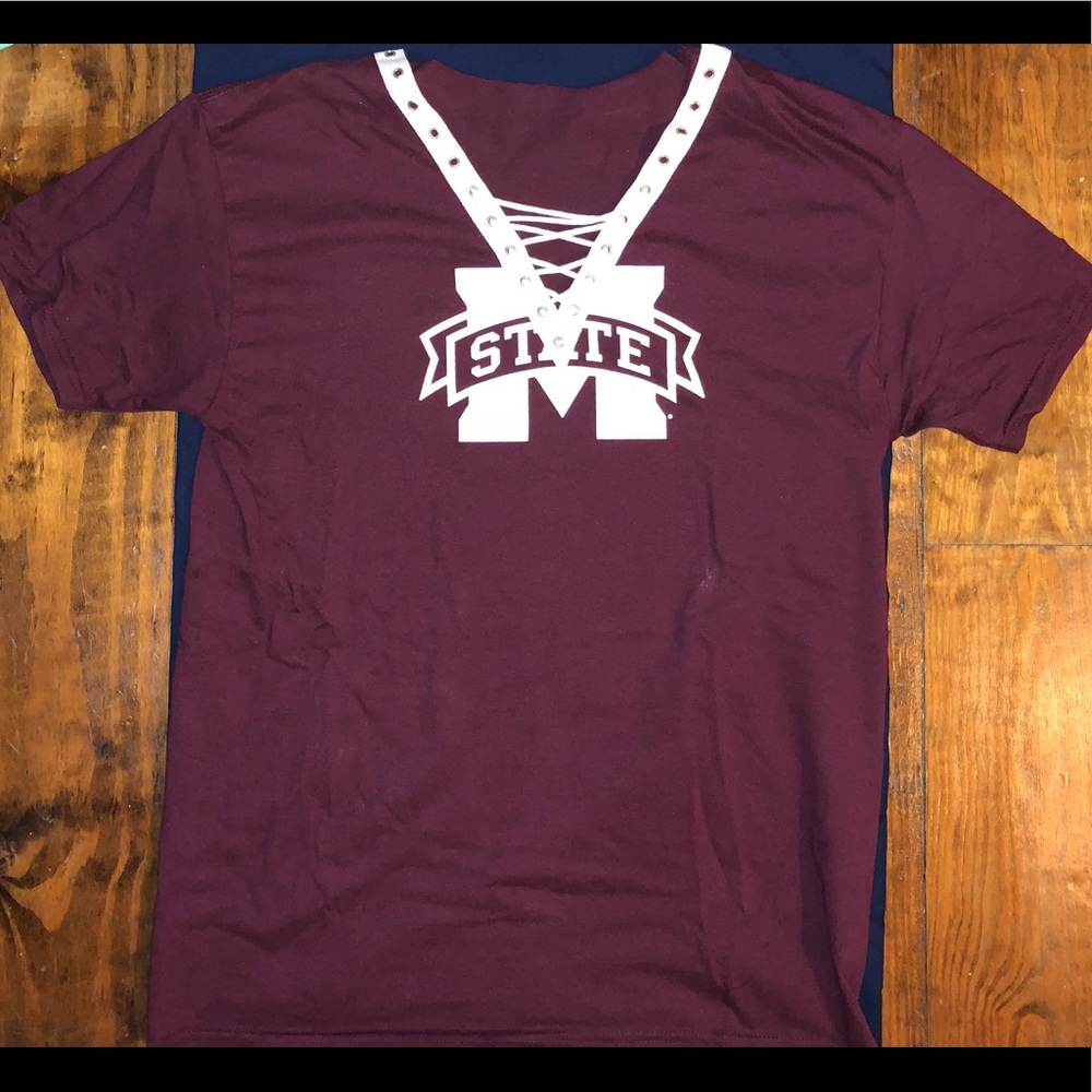 Mississippi State lace up tee
